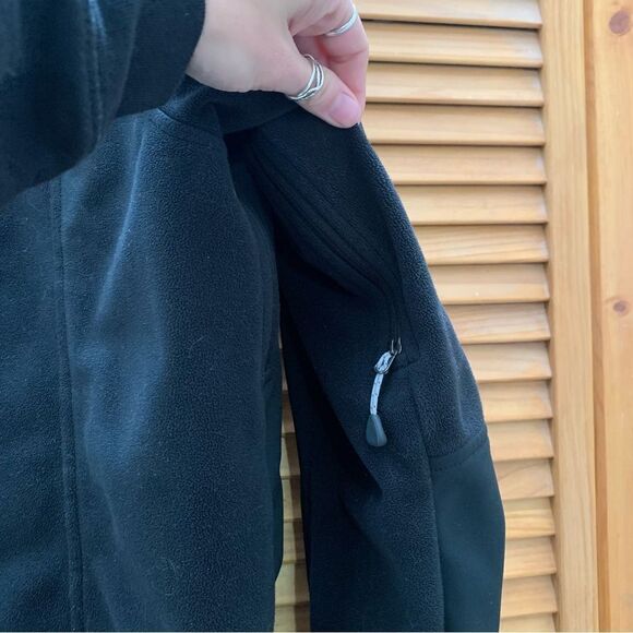 Mountain Hardwear Men’s Black Zip up Jacket size large - Picture 5 of 9
